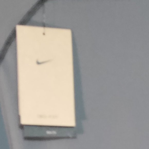 Brand New Nike Long Sleeve Active Top !!! - Picture 5 of 5